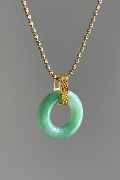 #P0468 "Bi" Vivid Green Jadeite Jade Donut 18K Yellow Gold Pendant