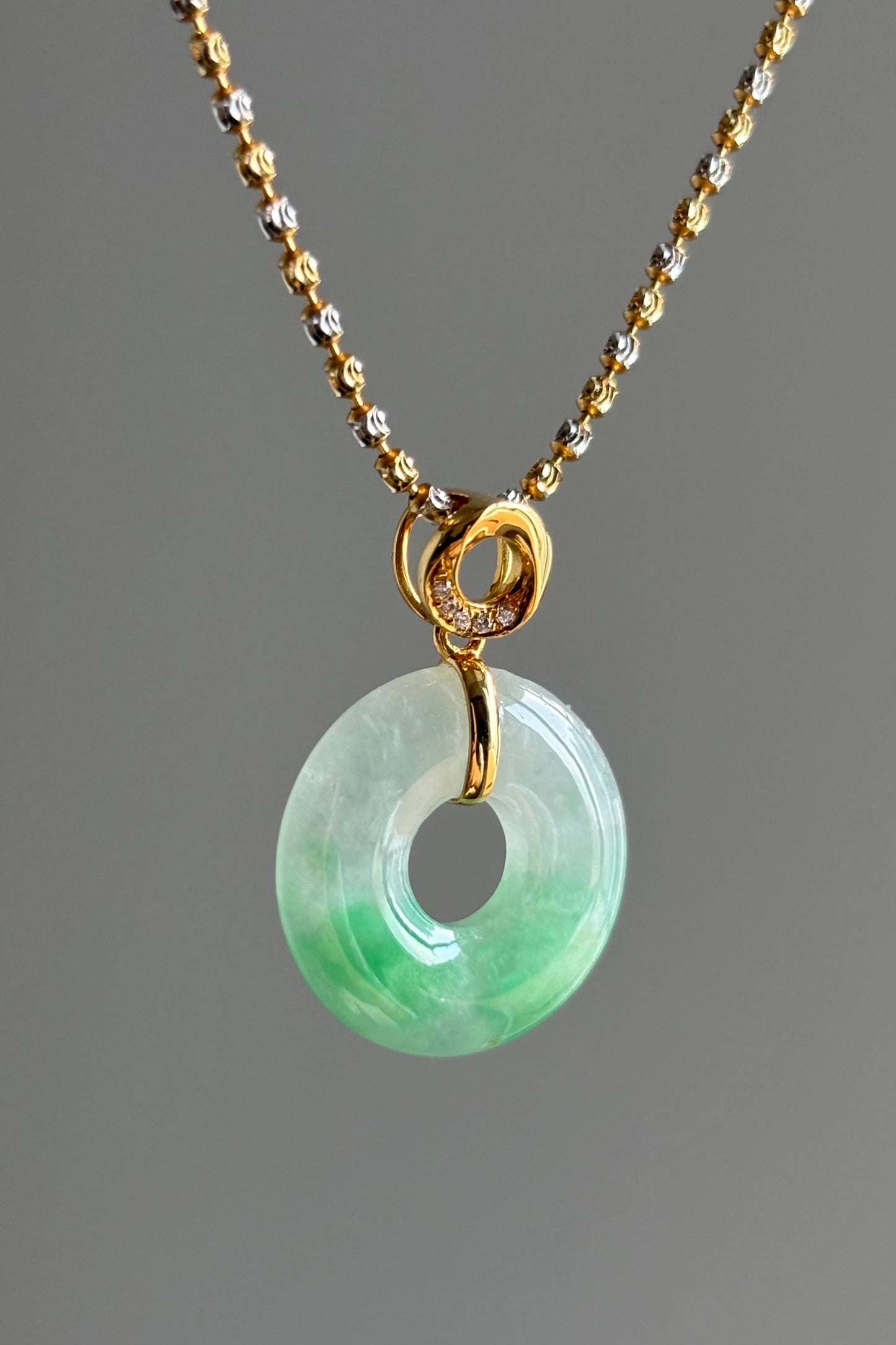 #P0464 "Bi" Icy Bright Sun Green Jadeite Jade Donut 18K Yellow Gold Pendant