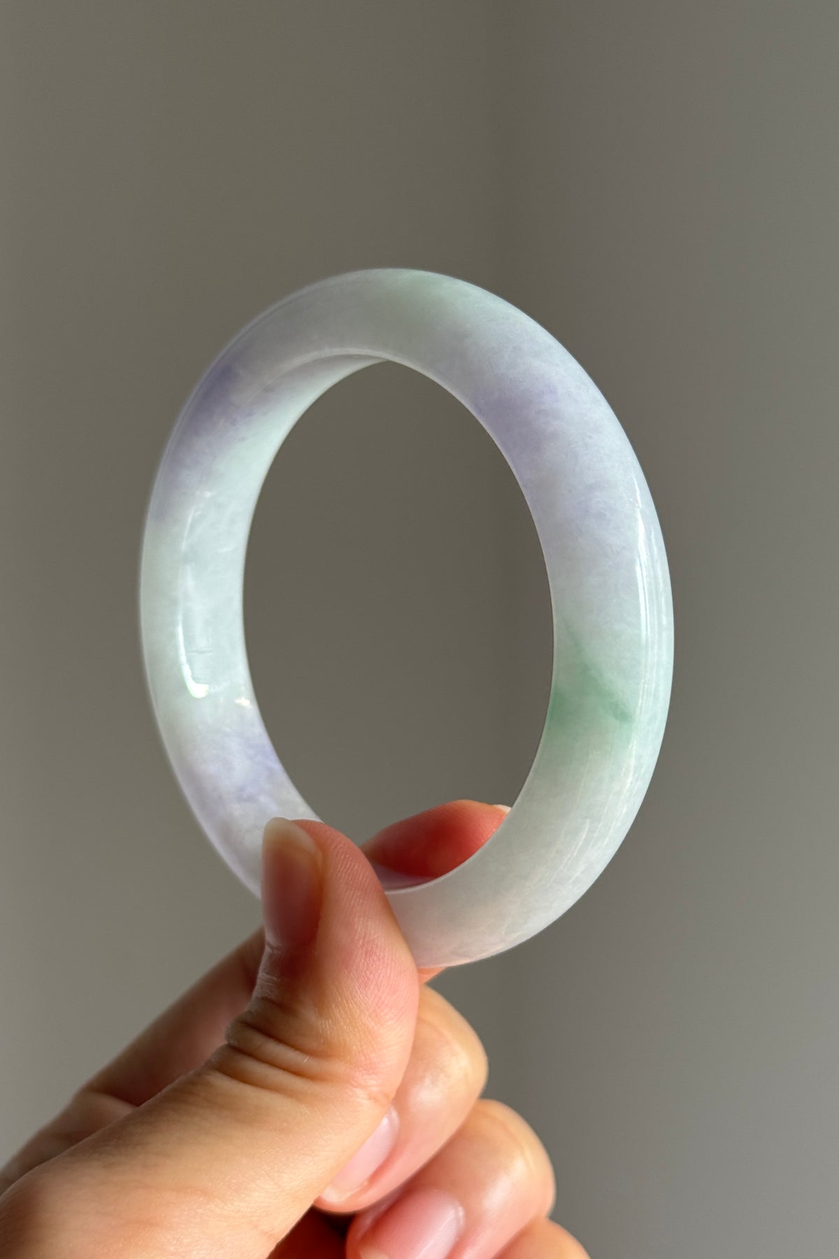 #0448 Icy Lavender Green Jade Bangle Size 55.8