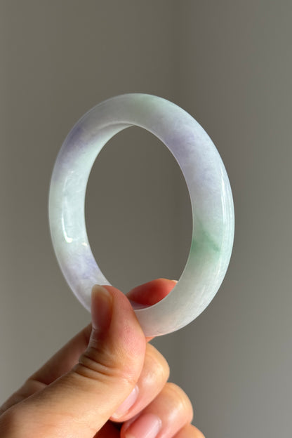 #0448 Icy Lavender Green Jade Bangle Size 55.8