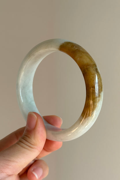 #0432 Yellow Light Green Lavender Jade Bangle Size 60.2