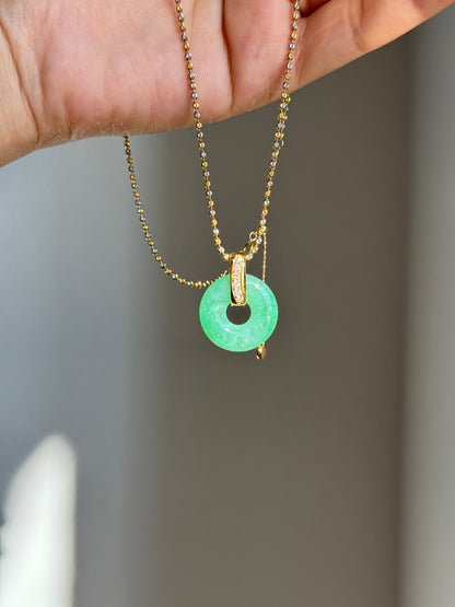 #P0562 "Bi" Icy Bright Green Jadeite Jade Donut 18K Yellow Gold Pendant