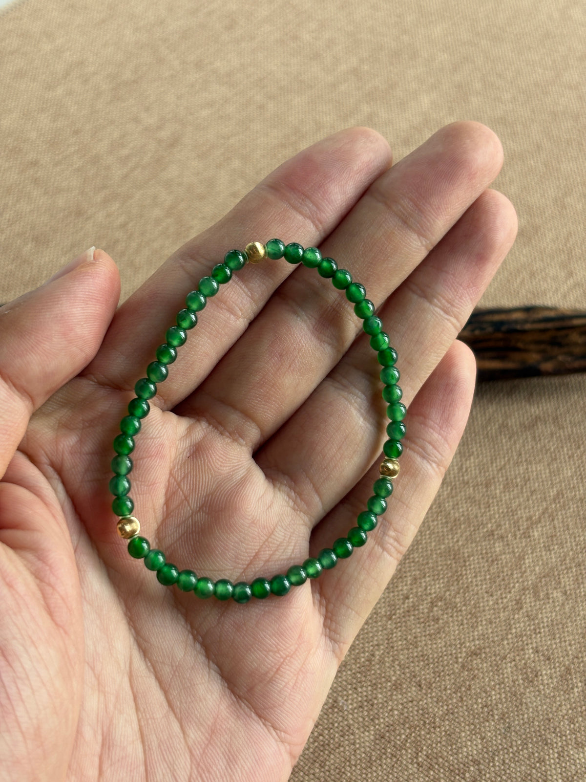#B0802 Icy Imperial Green Jadeite Jade Beads 18K Gold Bracelet