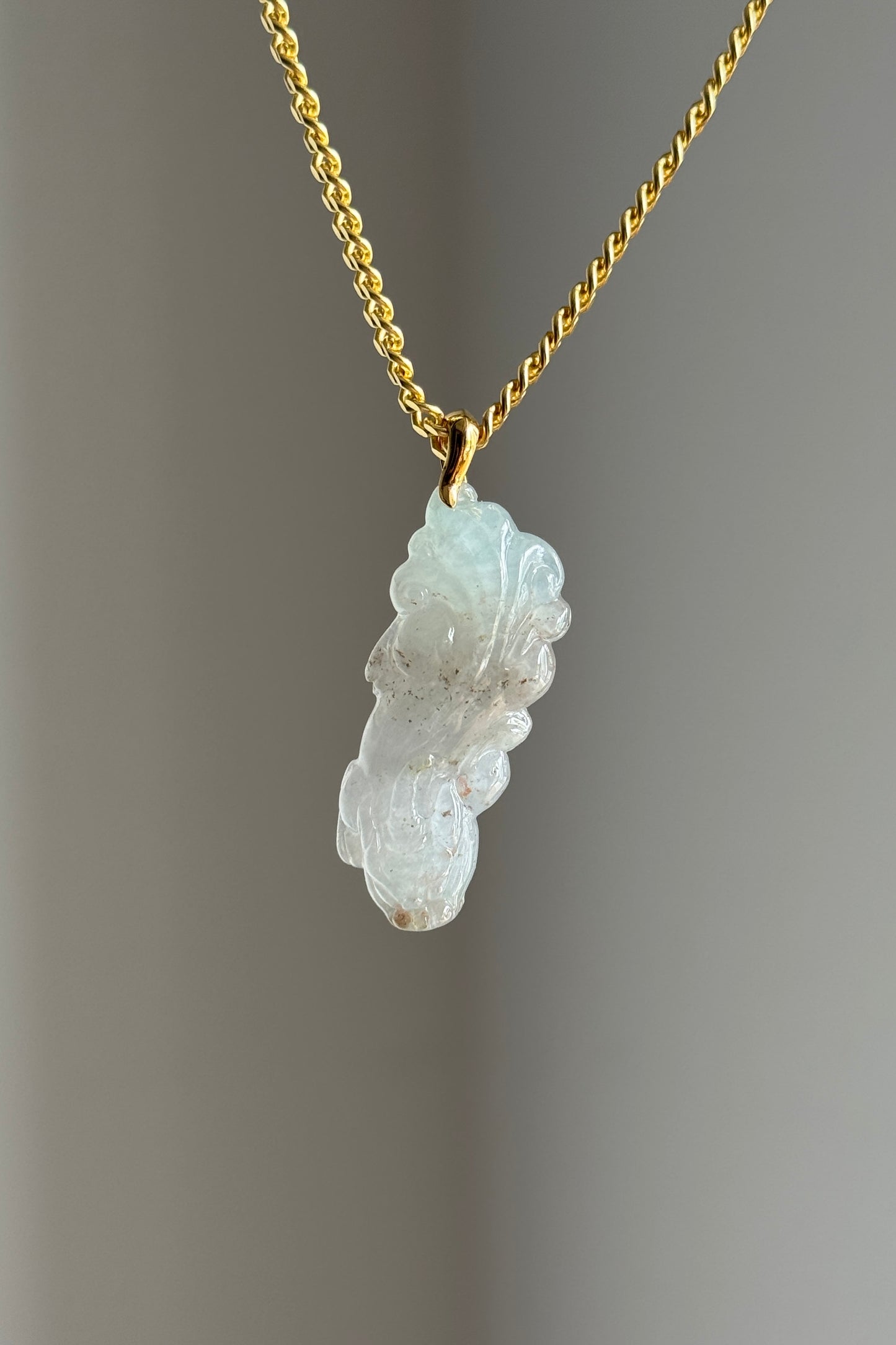 #P0552 "Chi Dragon" Icy Light Green Red Brown Flecks Jadeite Jade 18K Yellow Gold Pendant