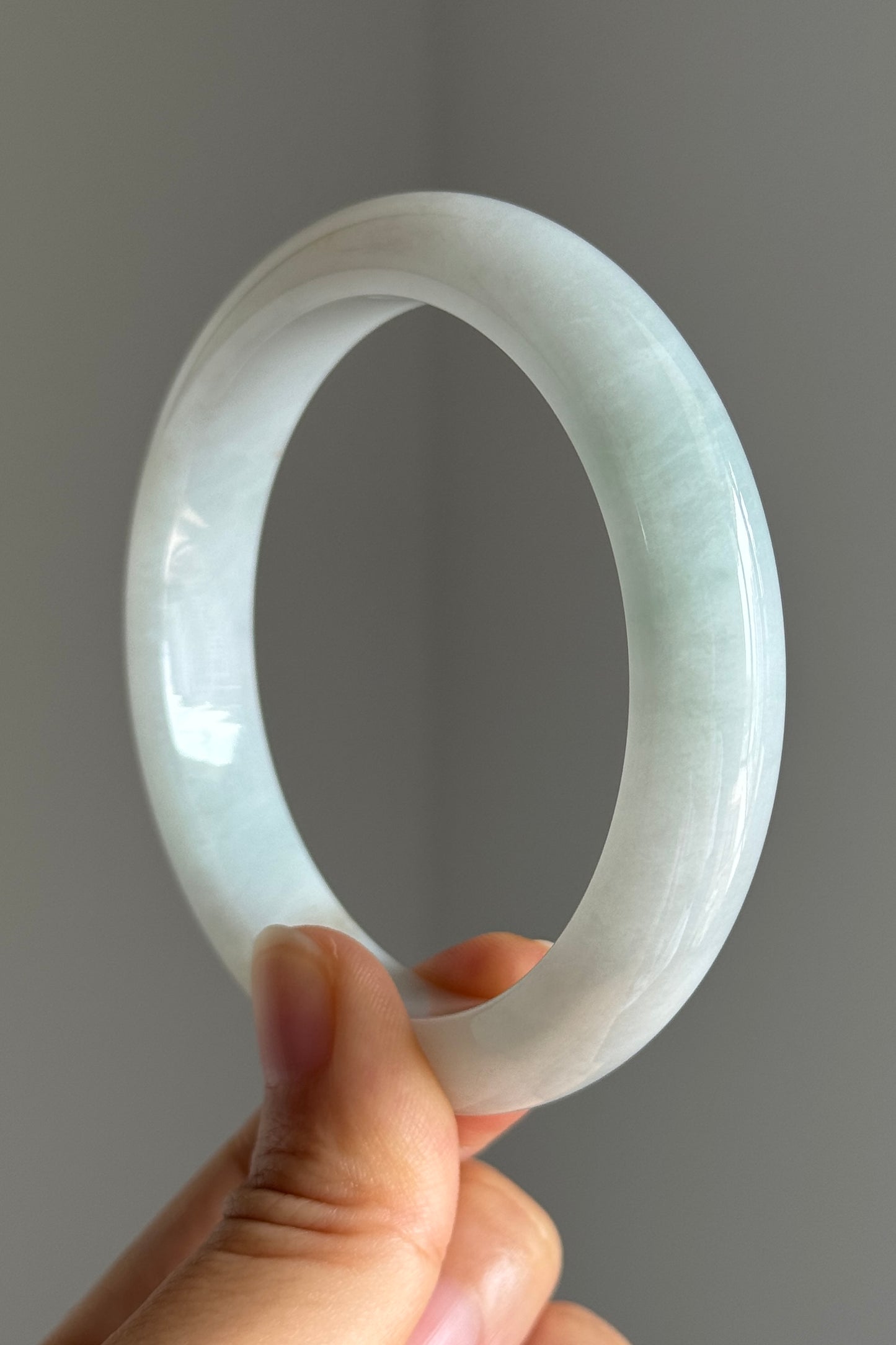 #0392 Icy Blue White Golden Flecks Jade Bangle Size 59.5