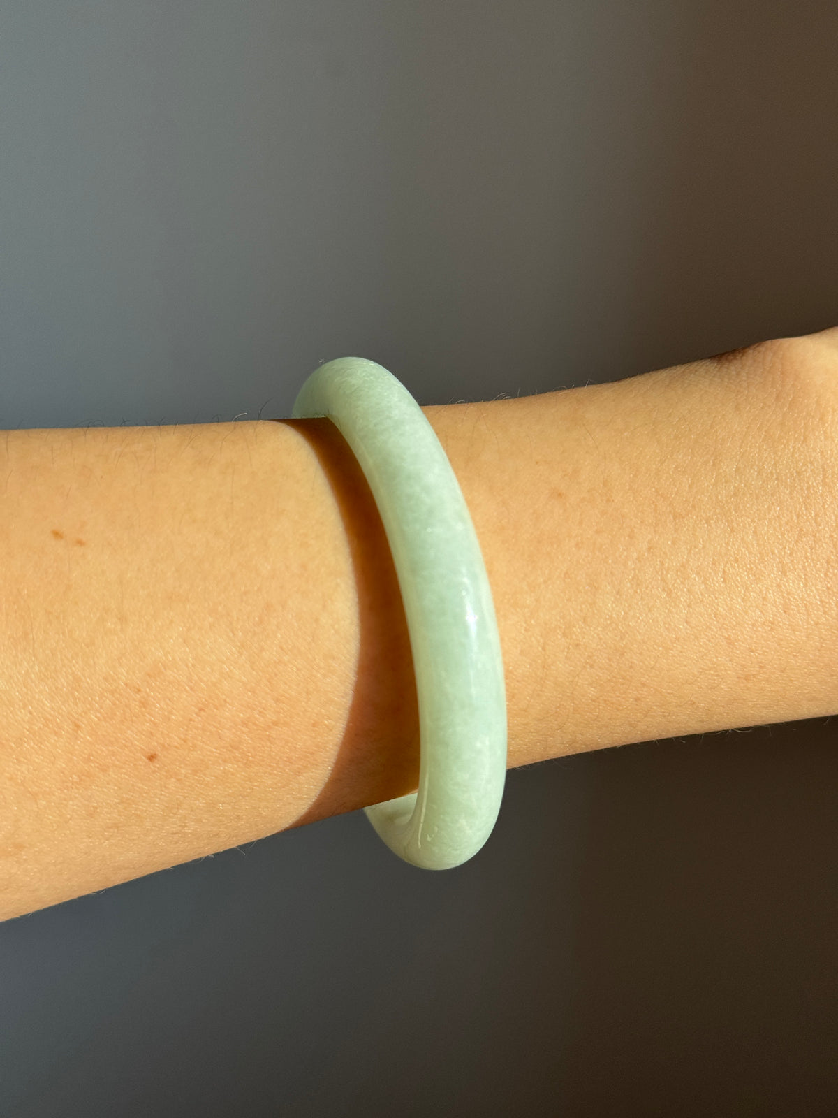 #0426 Lotus Green Oval Jade Bangle Size 51