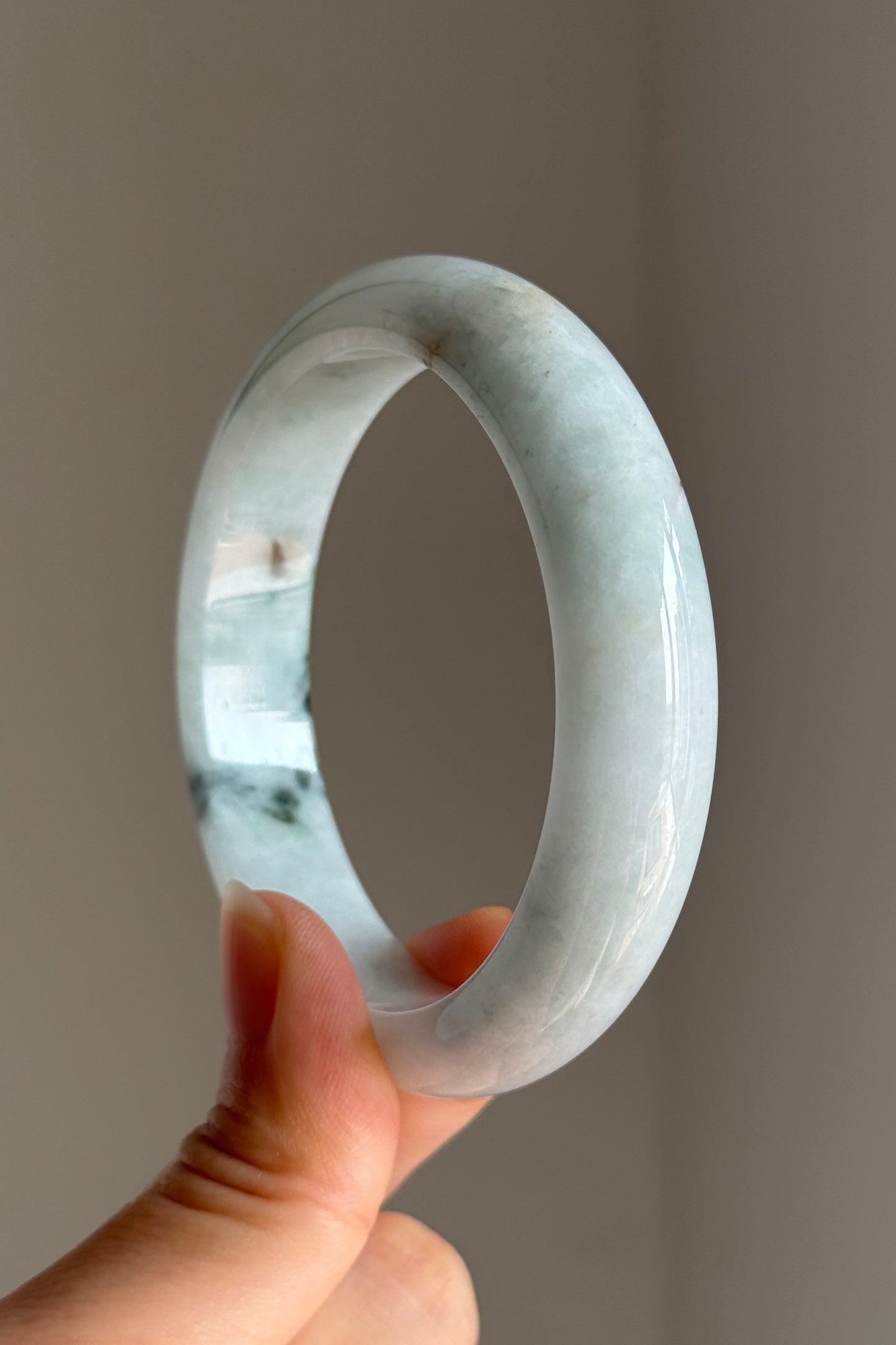 #0402 White Green Ink Flower Jade Bangle Size 56.5