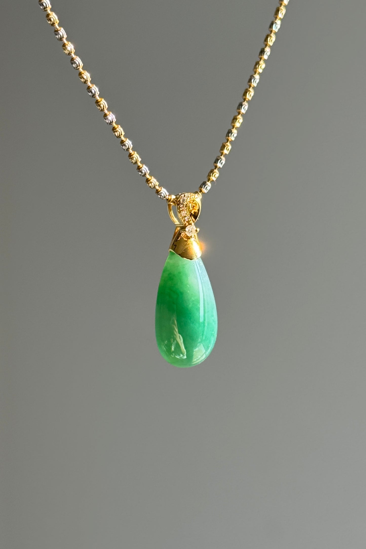 #P0501 "Water Drop" Icy Rich Green Jadeite Jade 18K Yellow Gold Pendant