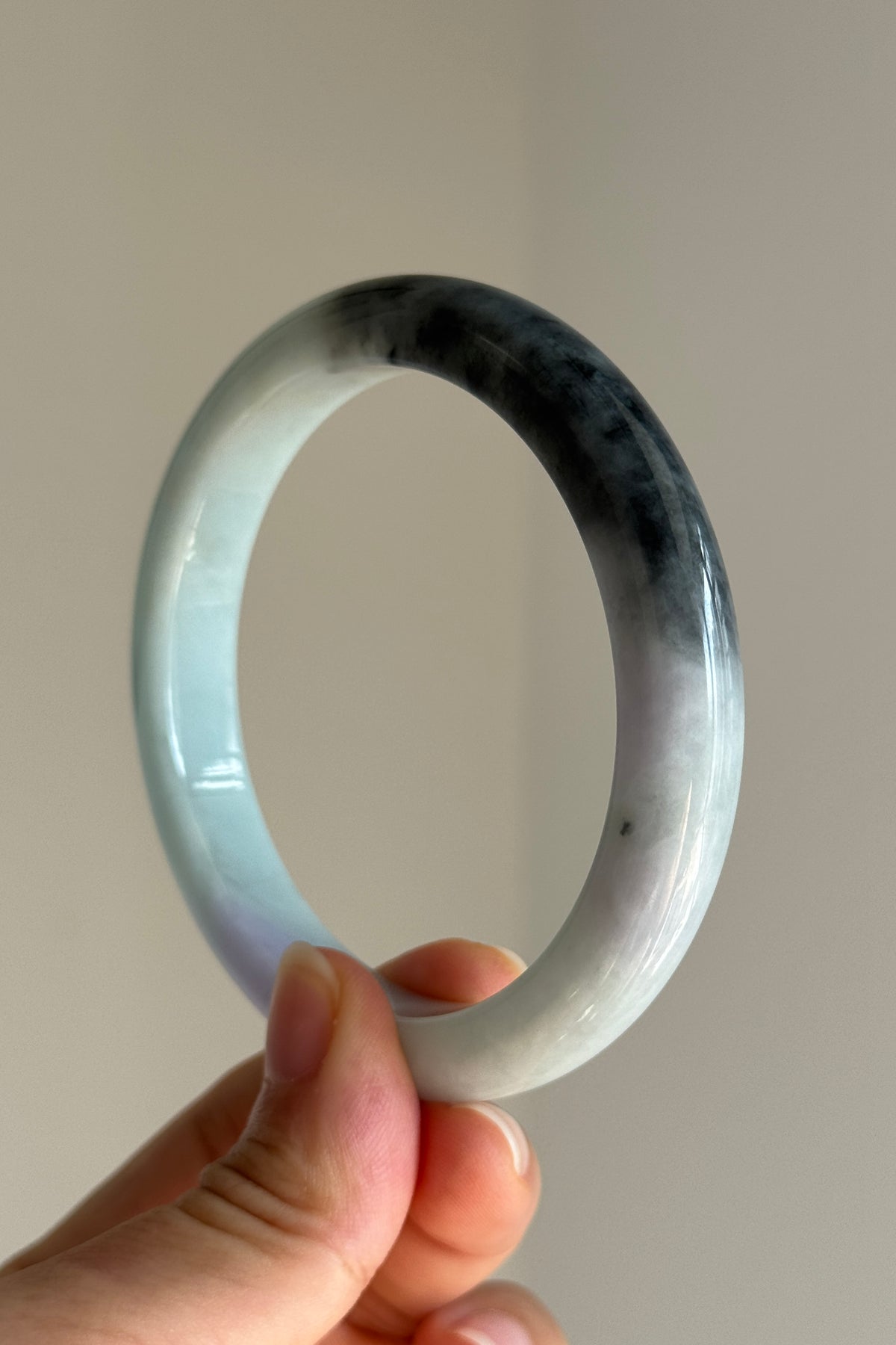 #0446 Light Green Lavender Ink Jade Bangle Size 60