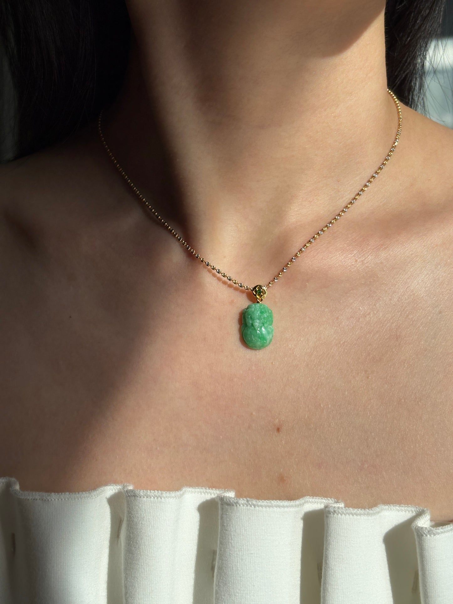 #P0561 "Pixiu" Sun Green Jadeite Jade 18K Yellow Gold Pendant