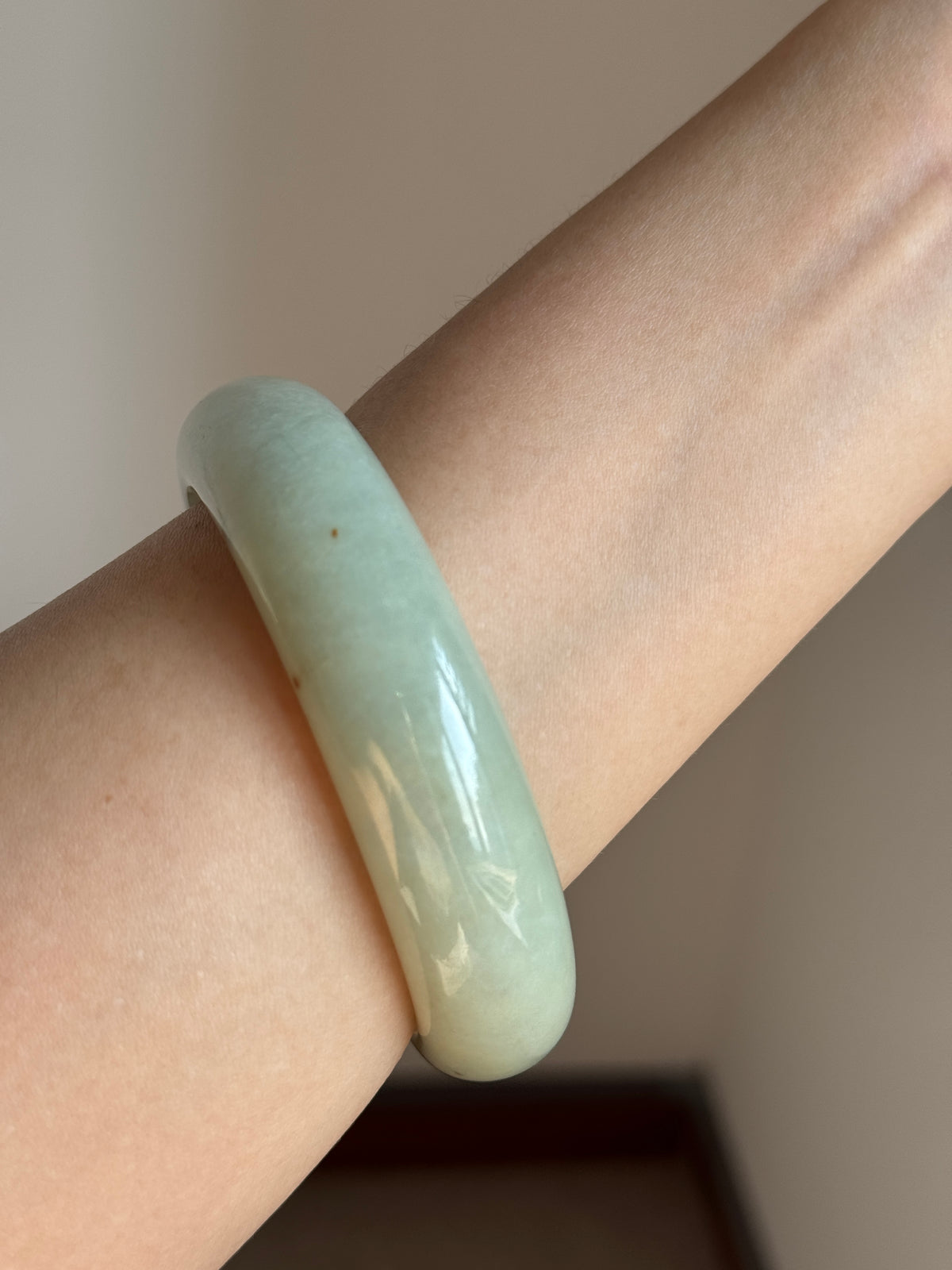 #0439 Yellowish Green Flower Jade Bangle Size 62.3