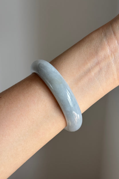 #0386 Icy Blue Lavender Yellow Jade Bangle Size 53.7
