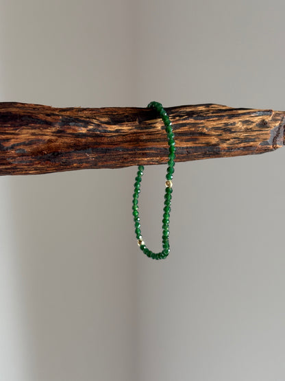 #B0801 Icy Imperial Green Jadeite Jade Diamond-cut Beads 18K Gold Bracelet