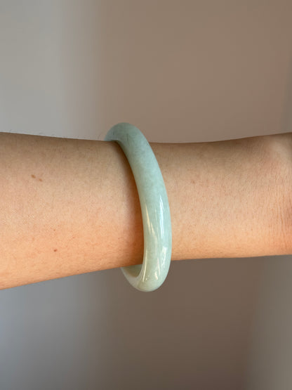 #0426 Lotus Green Oval Jade Bangle Size 51