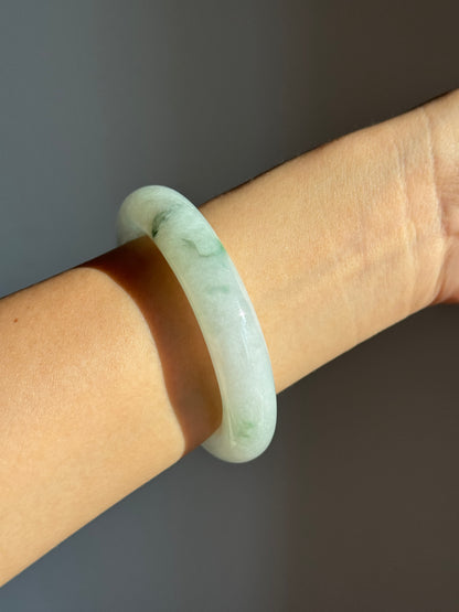 #0429 Icy Light Green Flower Round Jade Bangle Size 50.6 (fits up to 52)