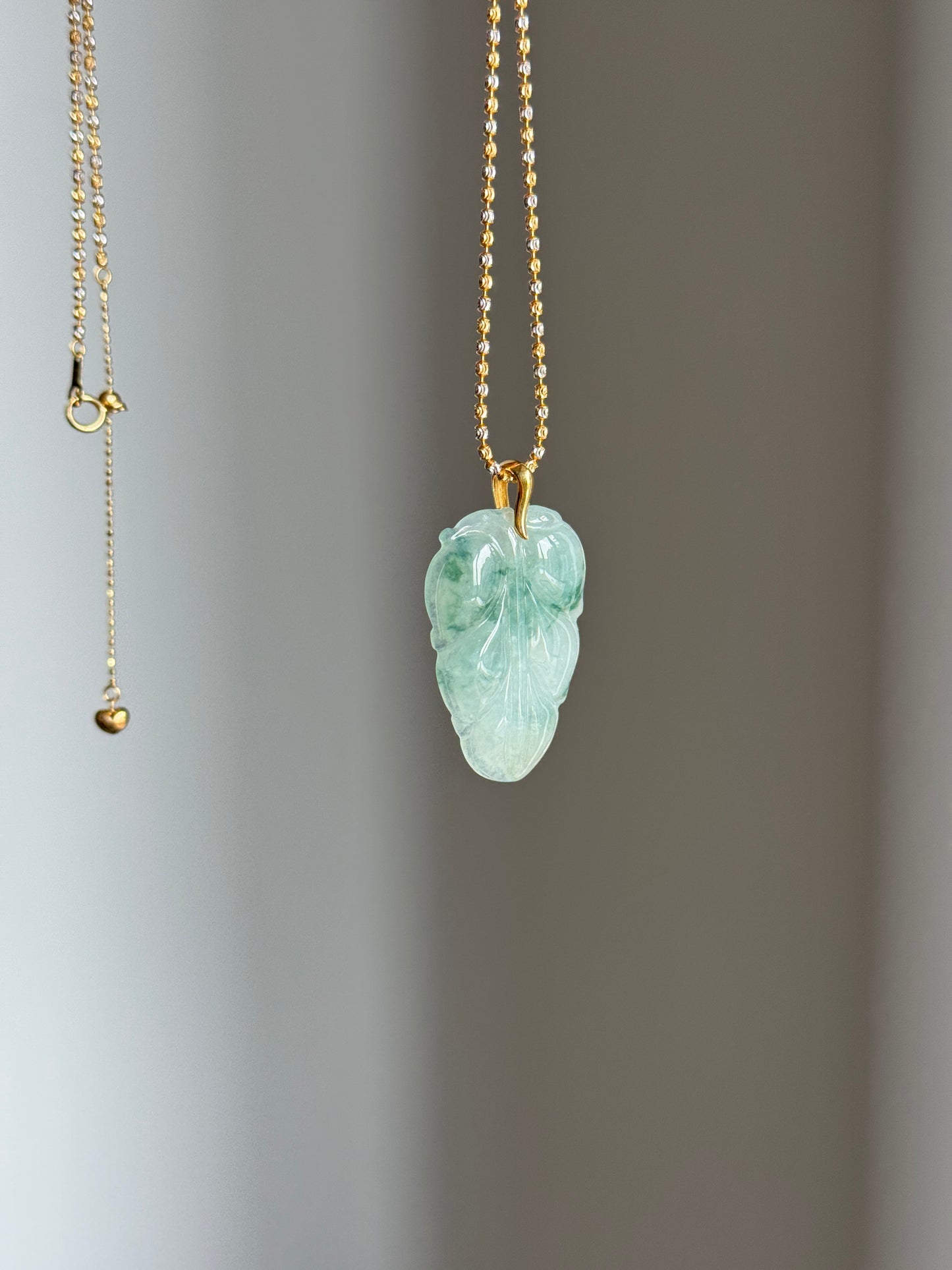 #P0545 "Leaf" Icy Green Flower Jadeite Jade 18K Yellow Gold Pendant
