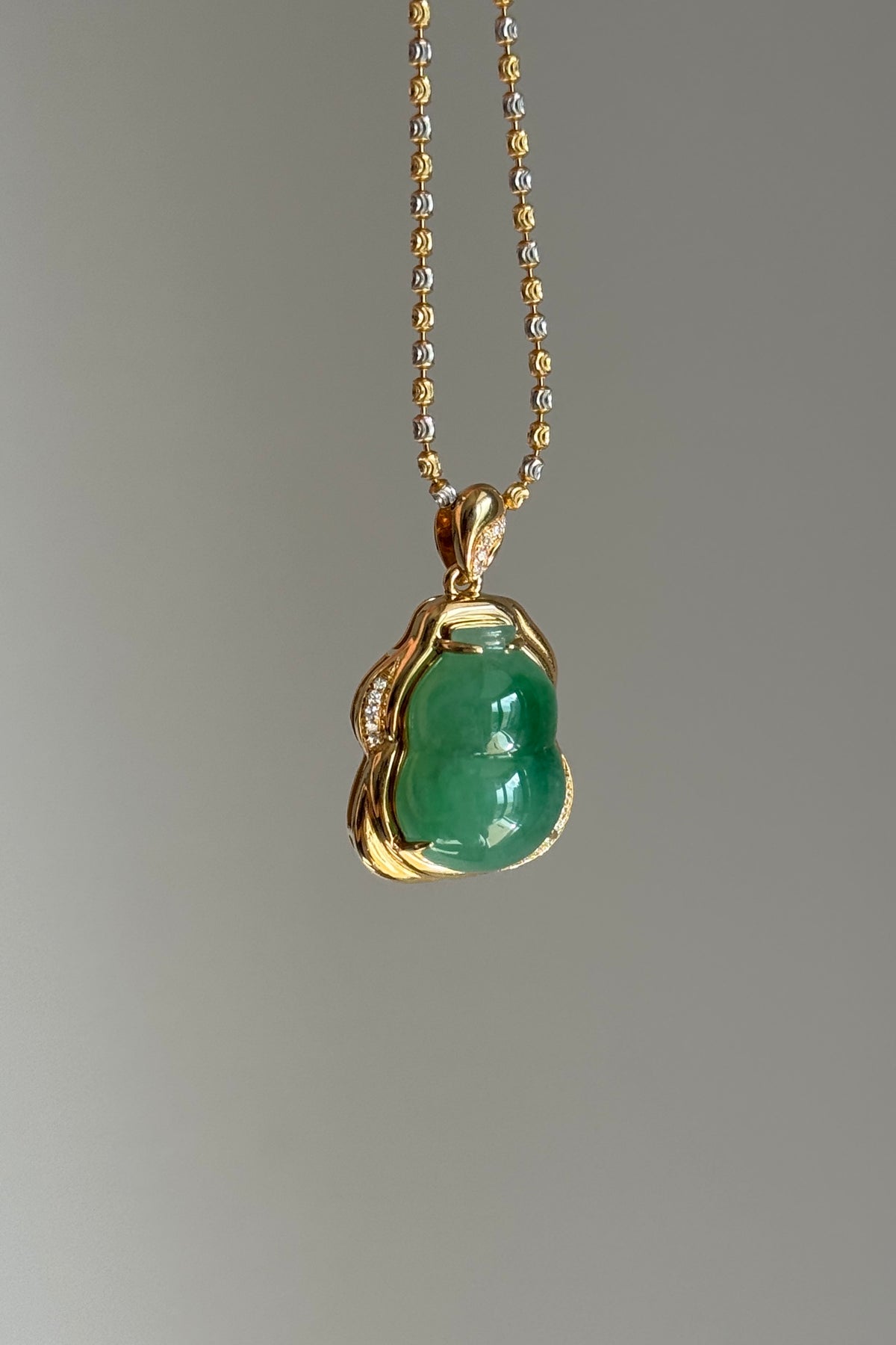 #P0568 "Hulu/Gourd" Icy Imperial Sun Green Jadeite Jade 18K Yellow Gold Pendant
