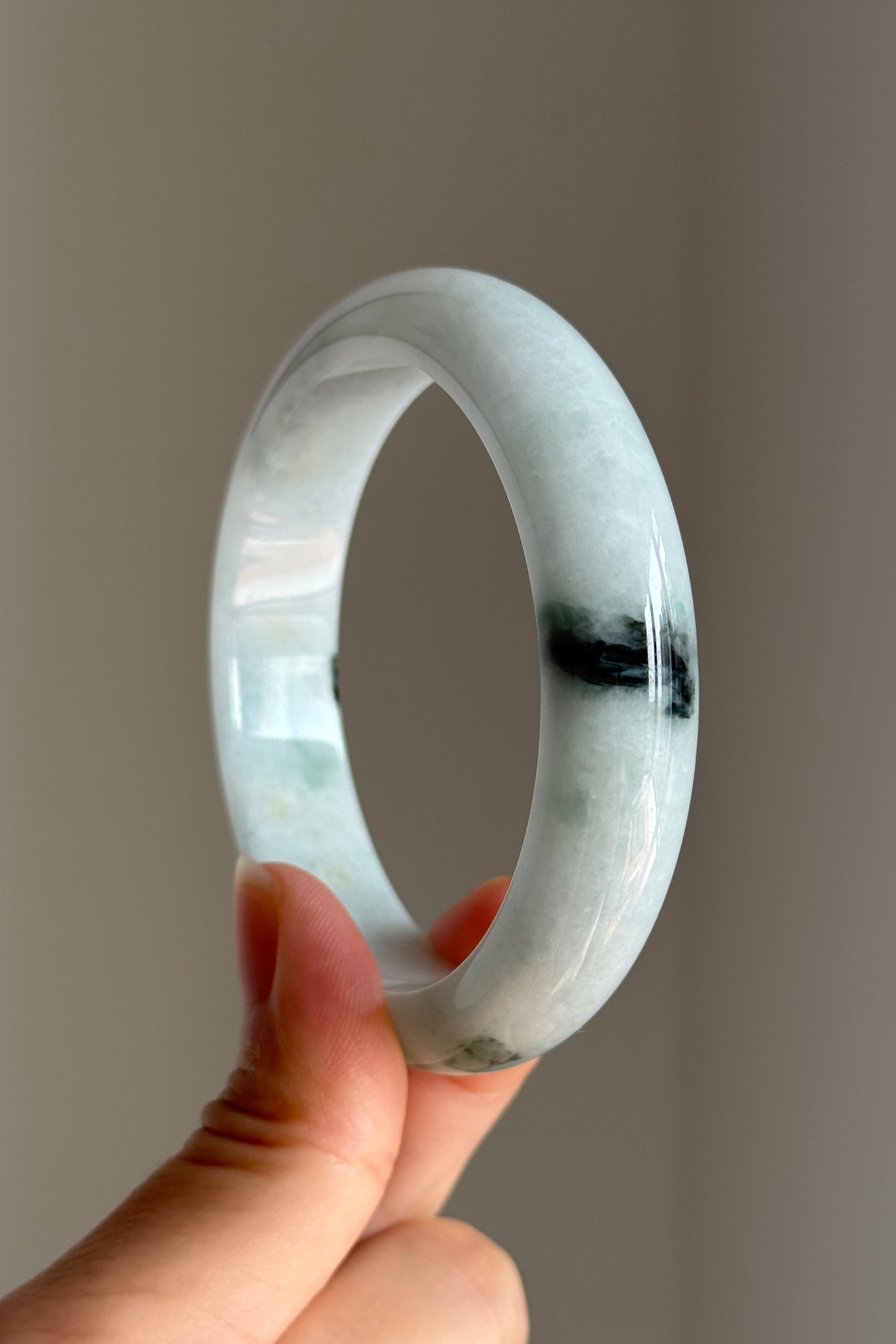 #0402 White Green Ink Flower Jade Bangle Size 56.5