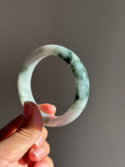 #0434 Icy Green Flower Lavender Jade Bangle Size 50.7