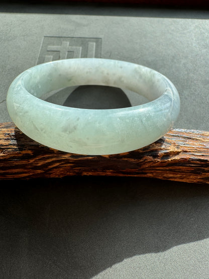 #0447 Icy Light Green Snow Flakes Jade Bangle Size 56.7
