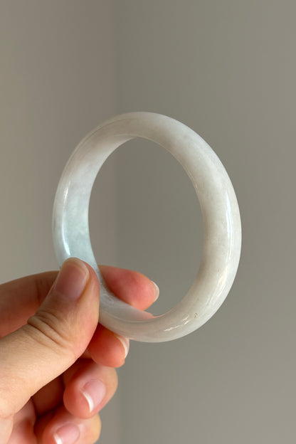 #0435 White Light Green Jade Bangle Size 53