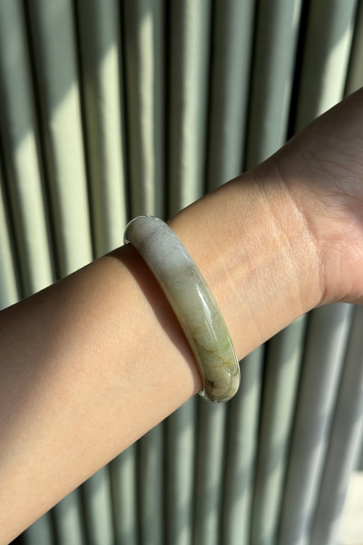 #0373 Icy Sun Green Yellow Ink Oval Jade Bangle Size 52