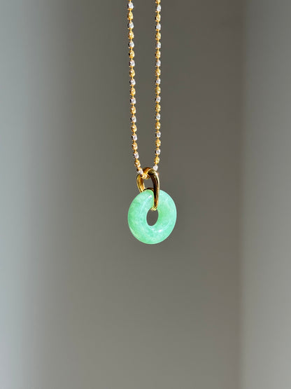 #P0565 "Bi" Vivid Green Jadeite Jade Donut 18K Yellow Gold Pendant