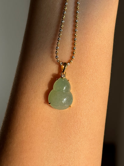 #P0530 "Hulu/Gourd" Icy Lotus Green Jadeite Jade 18K Yellow Gold Pendant