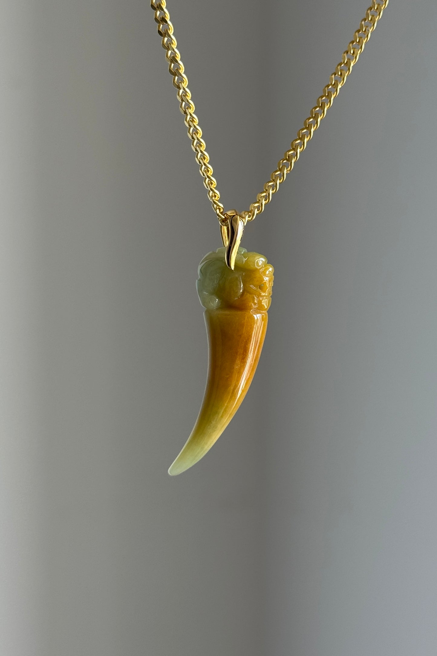 #P0560 "Dragon's Fang" Golden Yellow Green Jadeite Jade 18K Yellow Gold Pendant