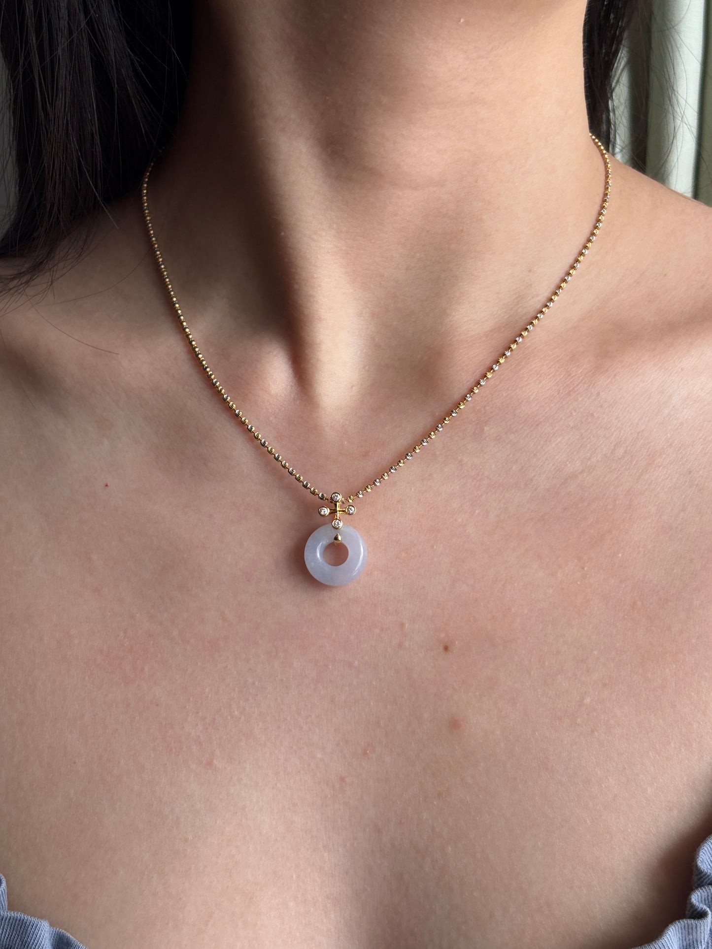 #P0557 "Bi" Icy Lavender Jadeite Jade Donut 18K Yellow Gold Pendant