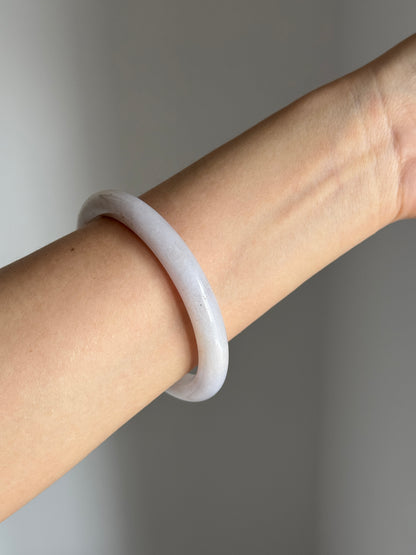 #0390 Icy White Light Lavender Golden Flecks Jade Bangle Size 60