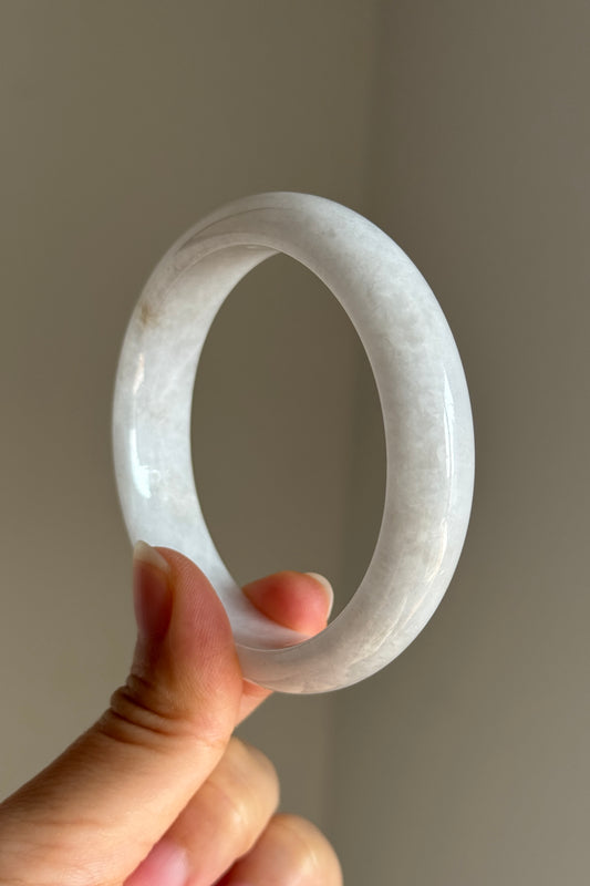 #0404 Light Pink Lavender Jade Bangle Size 56.4