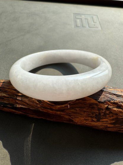 #0404 Light Pink Lavender Jade Bangle Size 56.4