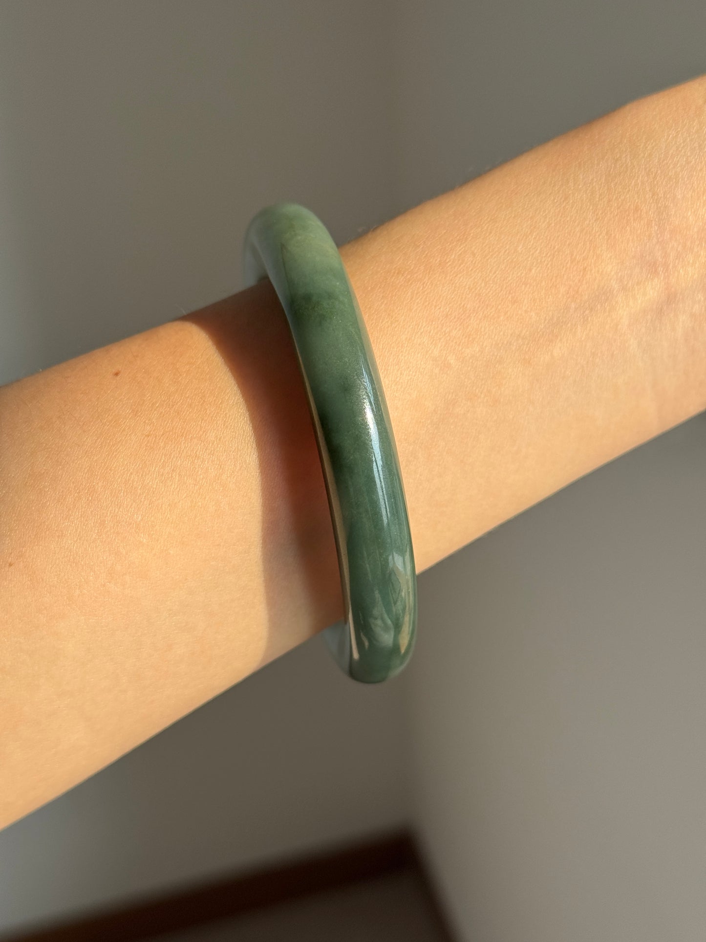 #0405 Icy Rich Olive Green Jade Bangle Size 60 (fits up to 61)