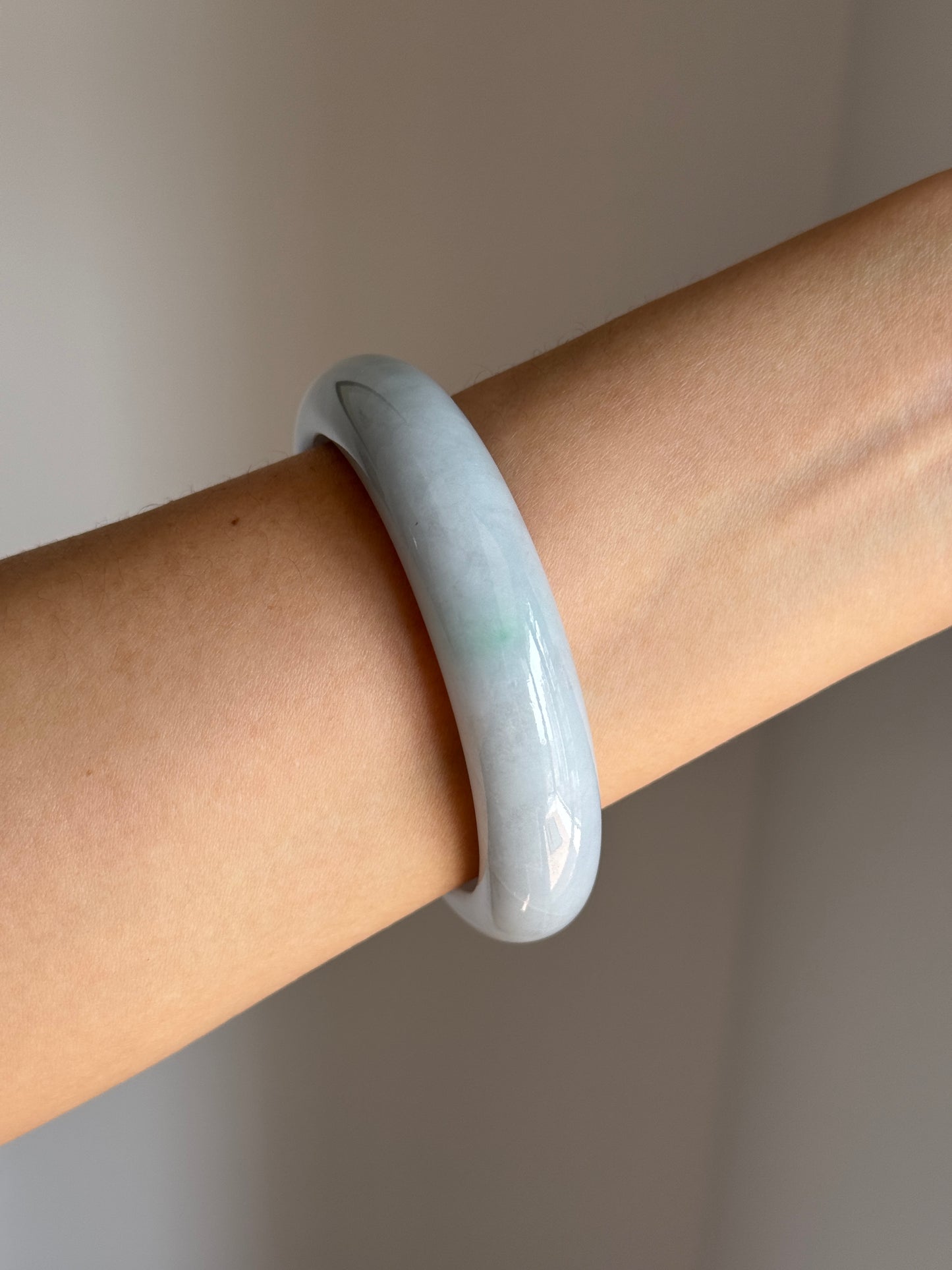 #0407 Baby Blue Jade Bangle Size 57.7