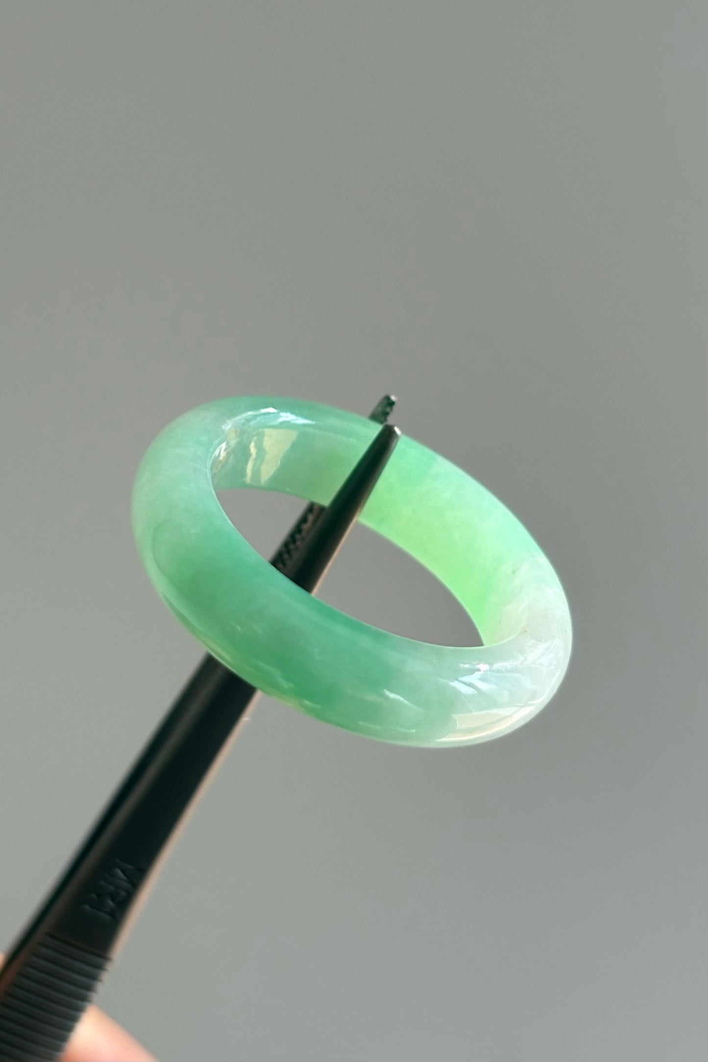 #R0609 Icy Vivid Green Jadeite Jade Band Ring Size 10.75