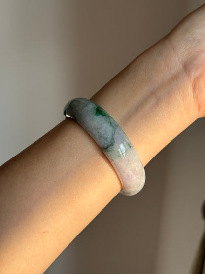 #0411 Rich Vivid Green Lavender Jade Bangle Size 52.5