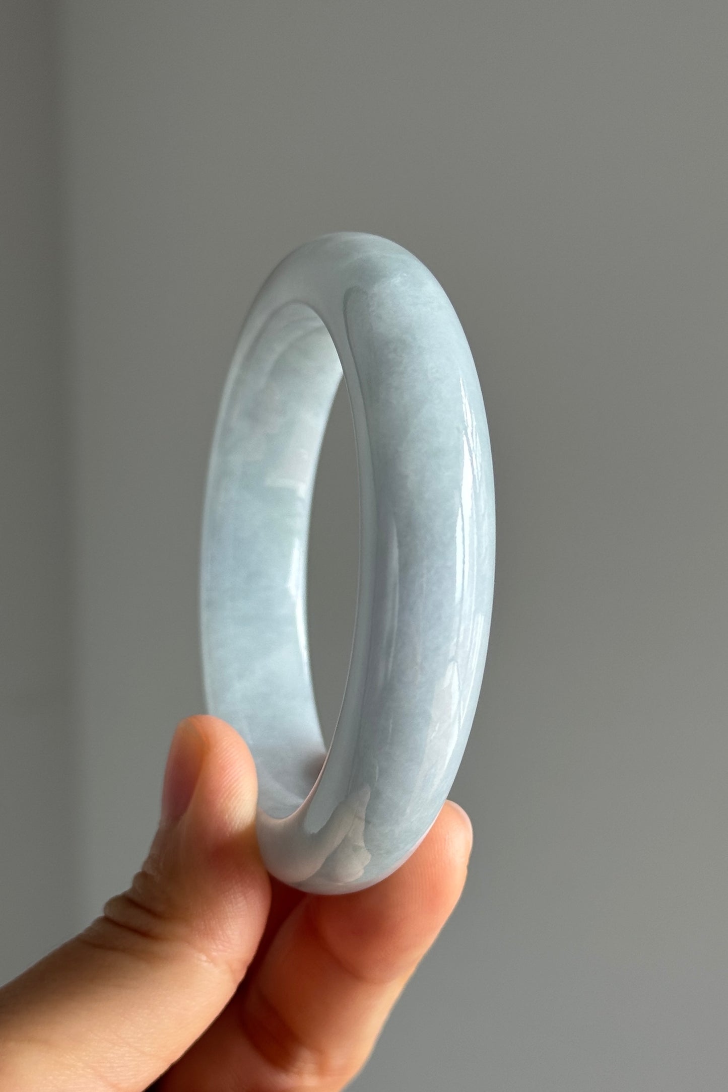 #0335 Icy Blue Lavender Jade Bangle Size 56