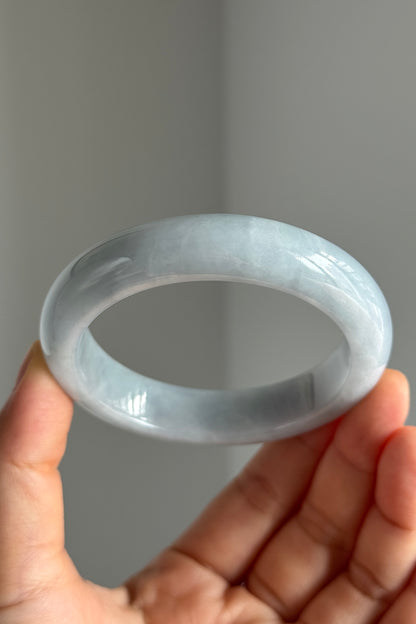 #0335 Icy Blue Lavender Jade Bangle Size 56