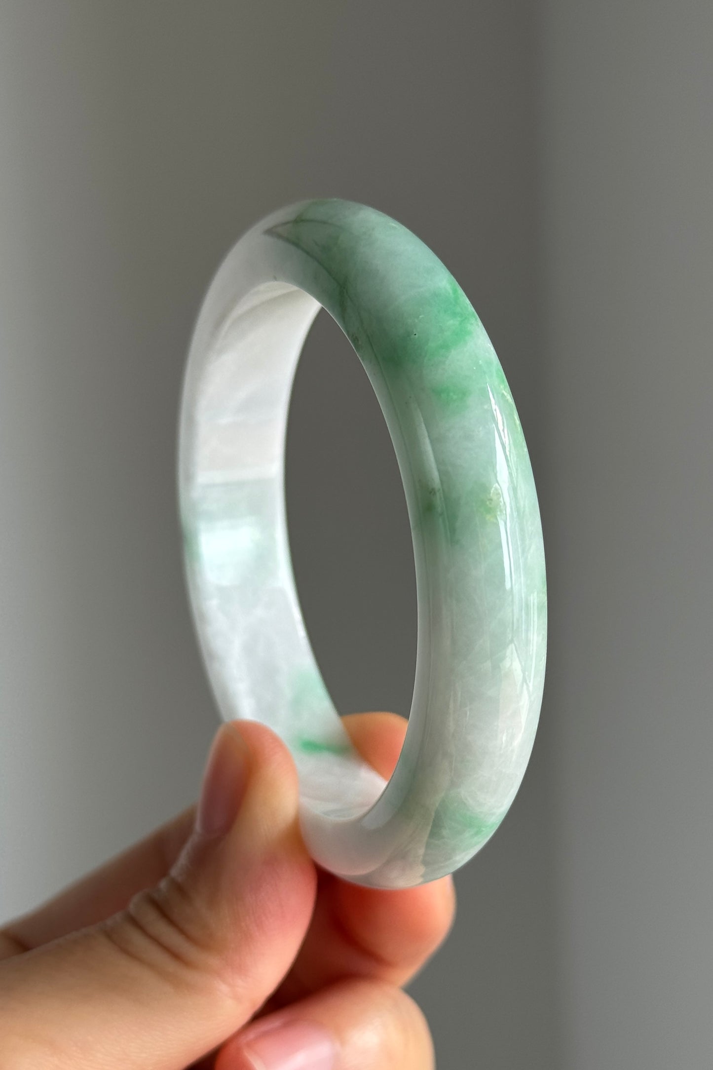 #0340 Sun Green White Jade Bangle Size 55.2