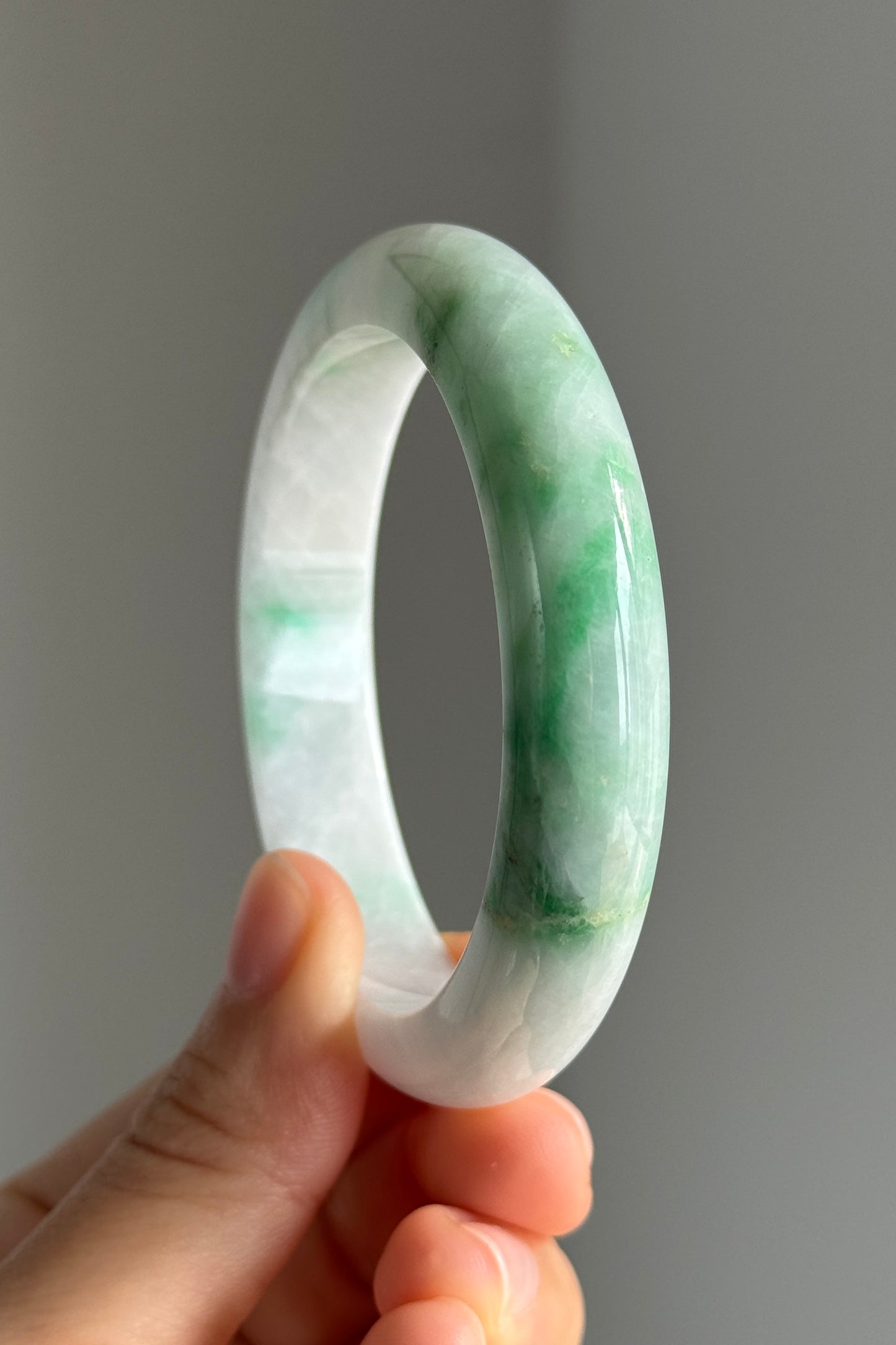 #0340 Sun Green White Jade Bangle Size 55.2