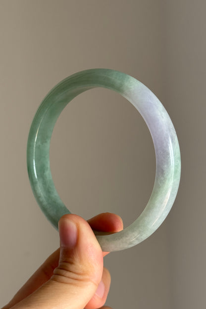#0417 Icy Green Lavender Jade Bangle Size 58.8