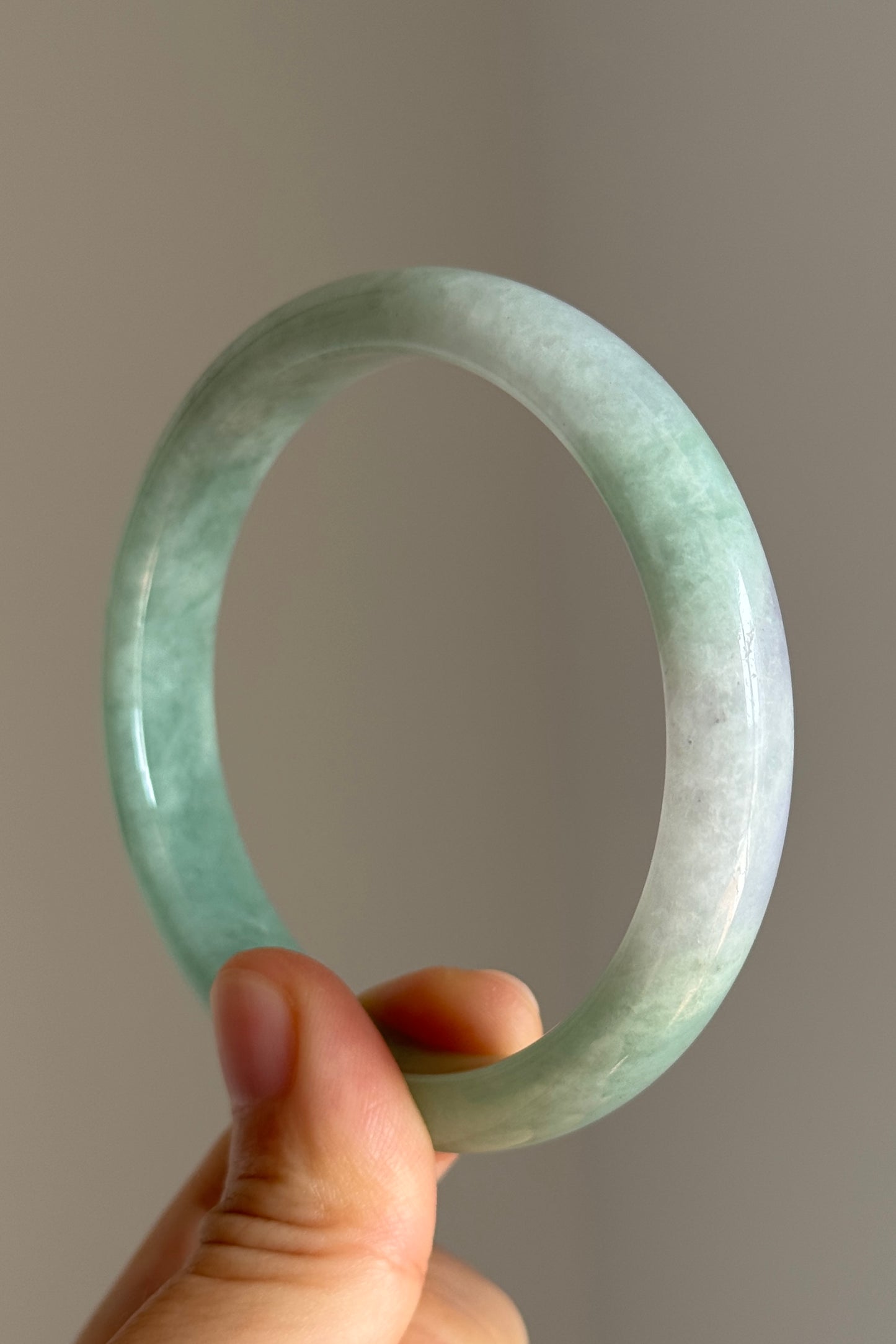 #0417 Icy Green Lavender Jade Bangle Size 58.8
