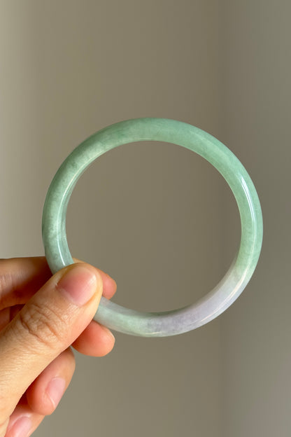 #0417 Icy Green Lavender Jade Bangle Size 58.8