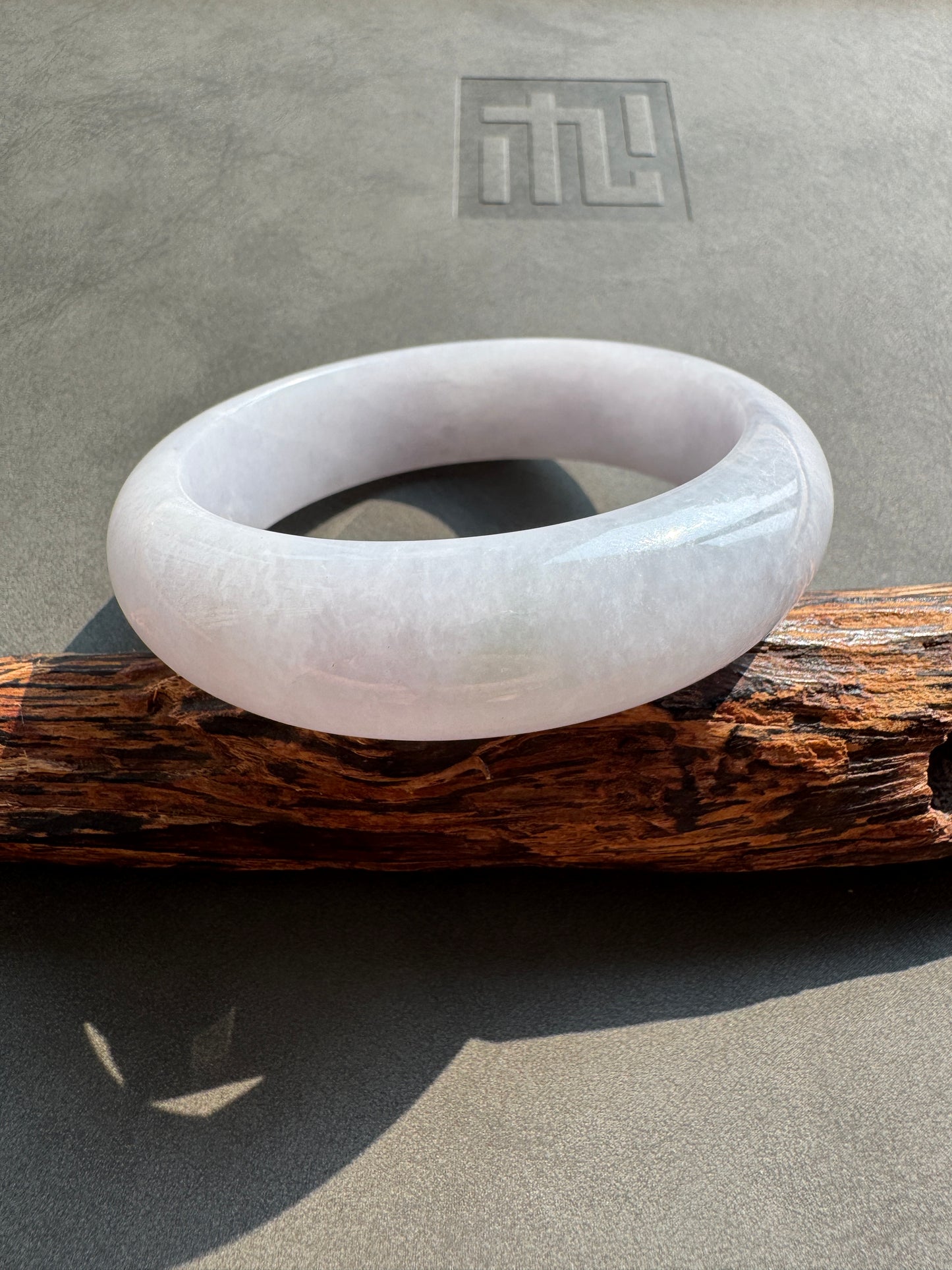 #0419 Icy Pink Lavender Jade Bangle Size 55