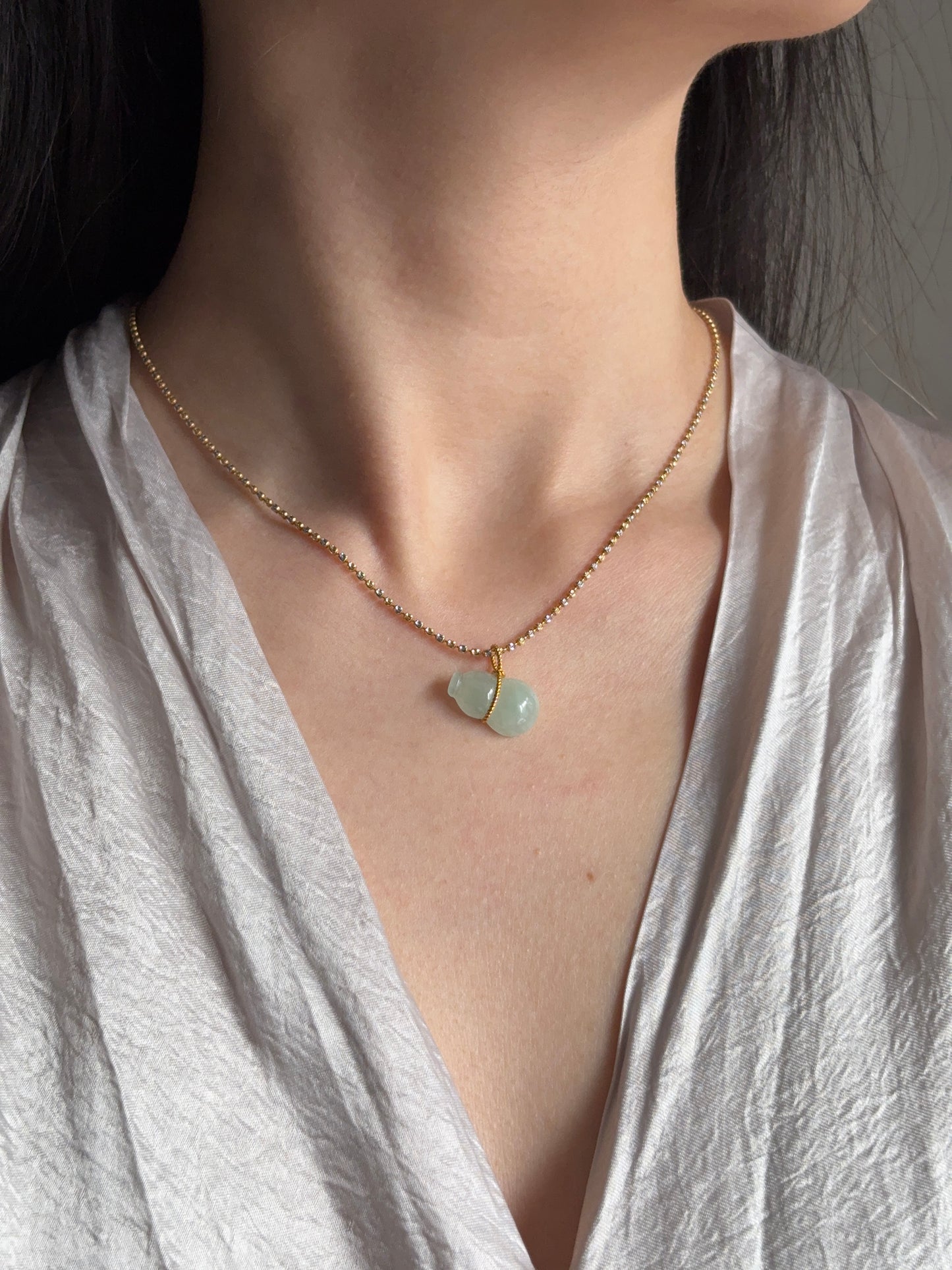 #0481 "Hulu/Gourd" Icy Light Green Jadeite Jade 18K Yellow Gold Pendant