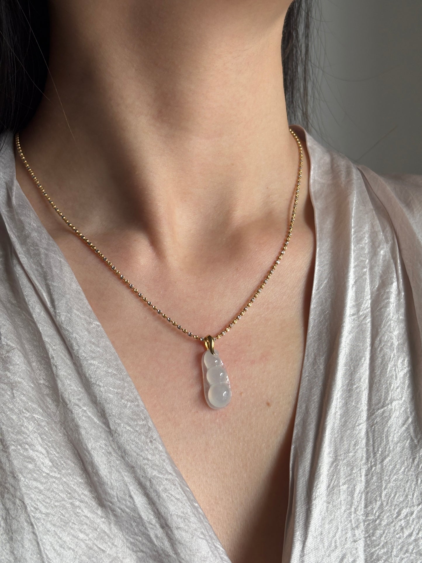 #P0483 "Fortune Bean" Highly Icy White Jadeite Jade 18K Yellow Gold Pendant