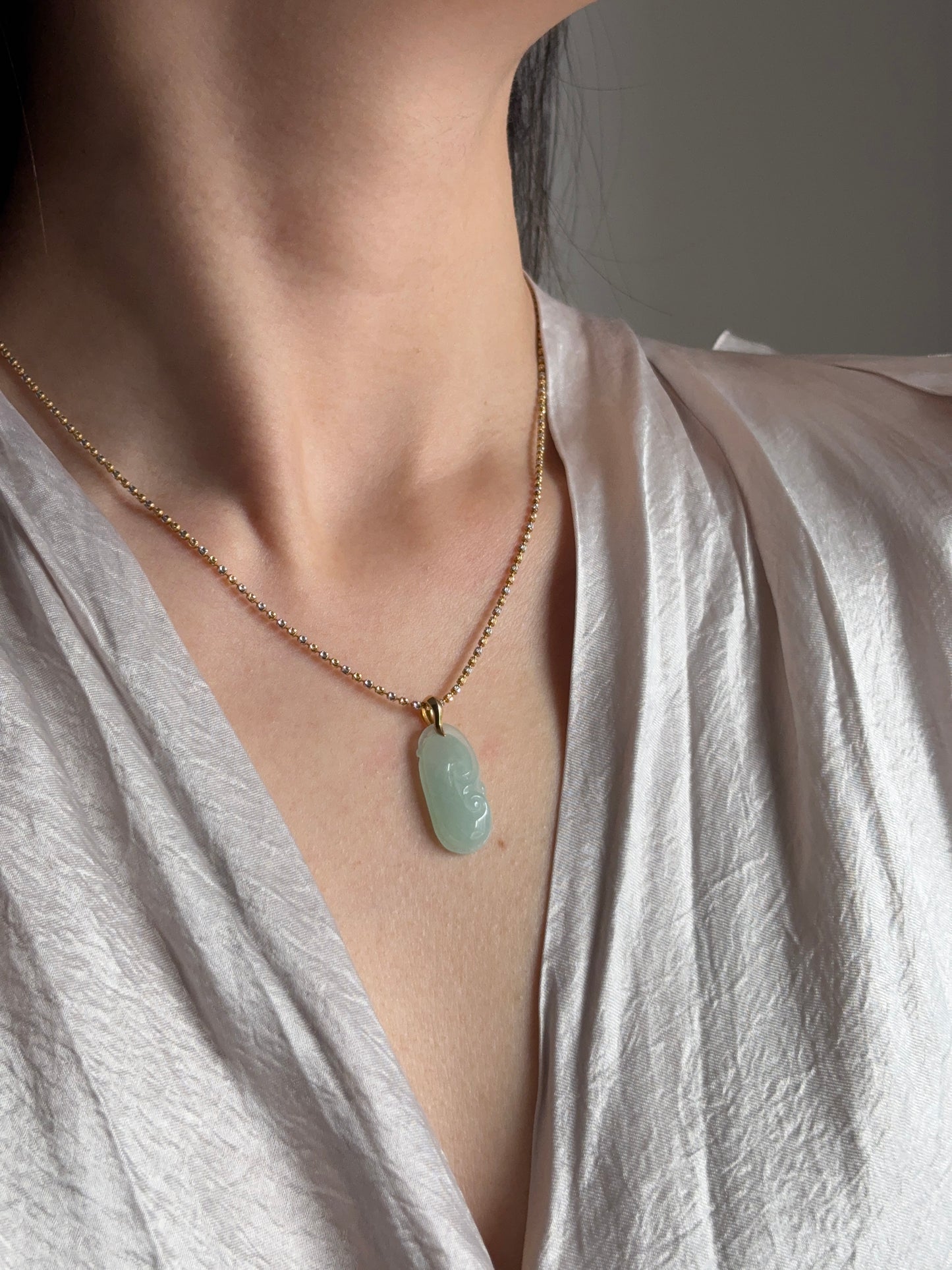 #P0484 "Ruyi / As Your Wish" Icy Lotus Green Jadeite Jade 18K Yellow Gold Pendant