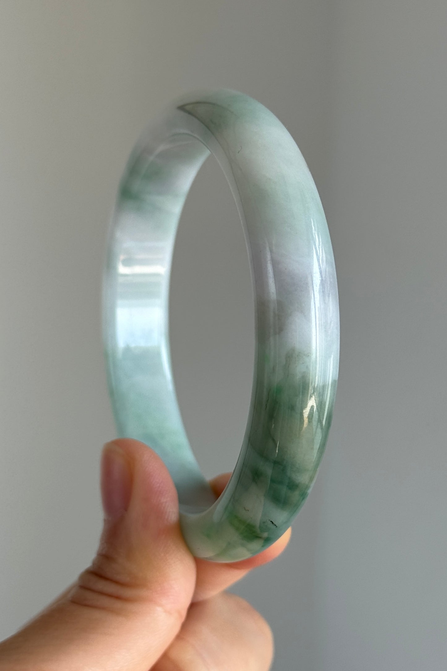 #0355 Sun Green White Lavender Jade Bangle Size 59