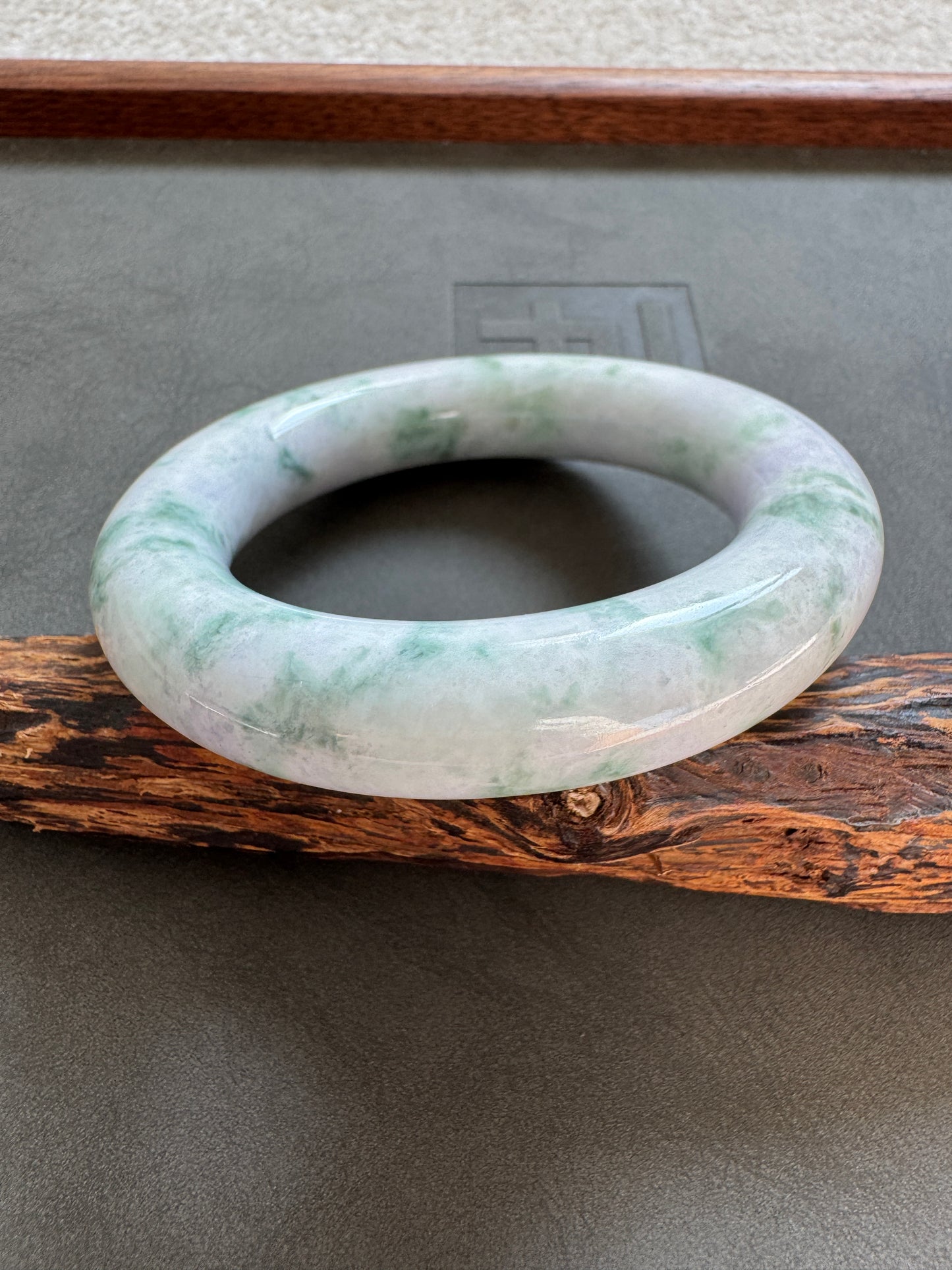 #0336 Green Flower Lavender Jade Bangle Size 53.5 (fits up to 54.5)